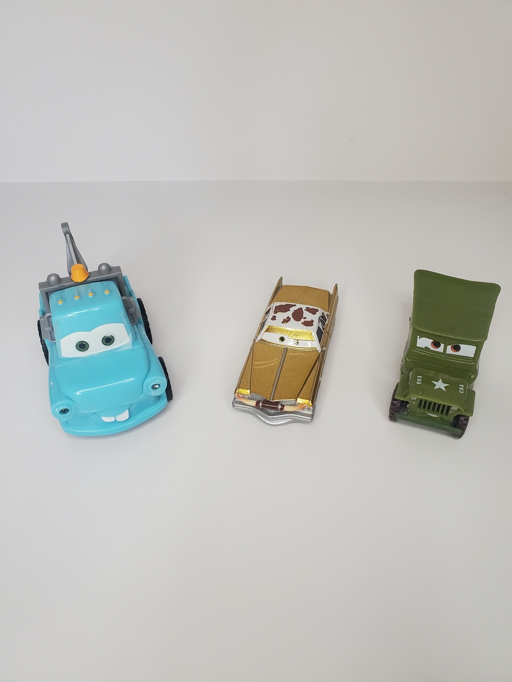 Disney Cars Mater, Tex & Sarge